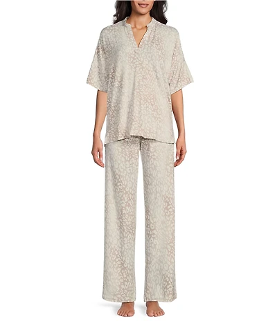 N by Natori Short Sleeve Split Round Neck Cozy Knit Leopard Pajama Set