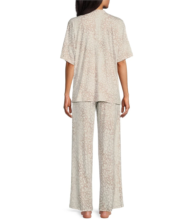 N by Natori Short Sleeve Split Round Neck Cozy Knit Leopard Pajama Set