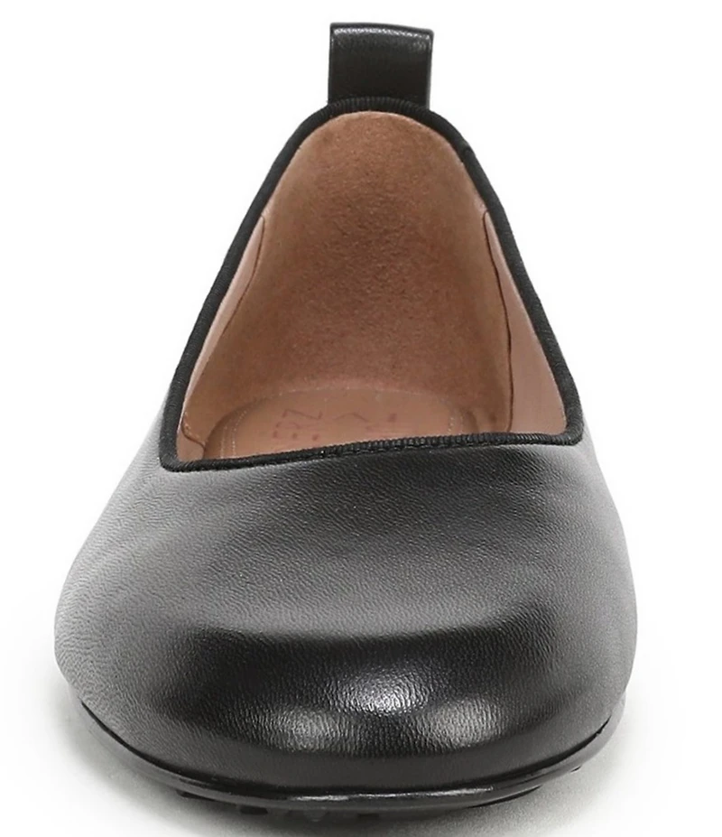 Naturalizer Ava Leather Round Toe Ballet Flats