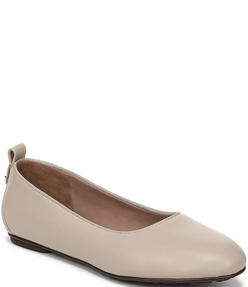 Naturalizer Ava Leather Round Toe Ballet Flats
