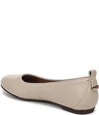 Naturalizer Ava Leather Round Toe Ballet Flats