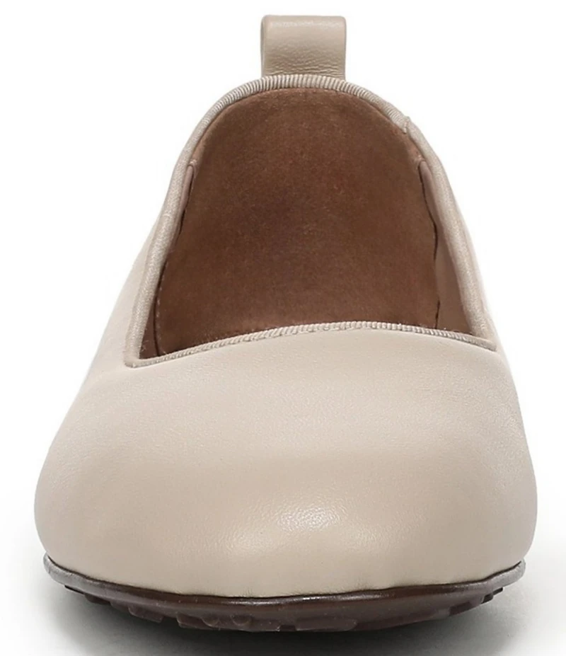 Naturalizer Ava Leather Round Toe Ballet Flats