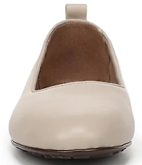 Naturalizer Ava Leather Round Toe Ballet Flats