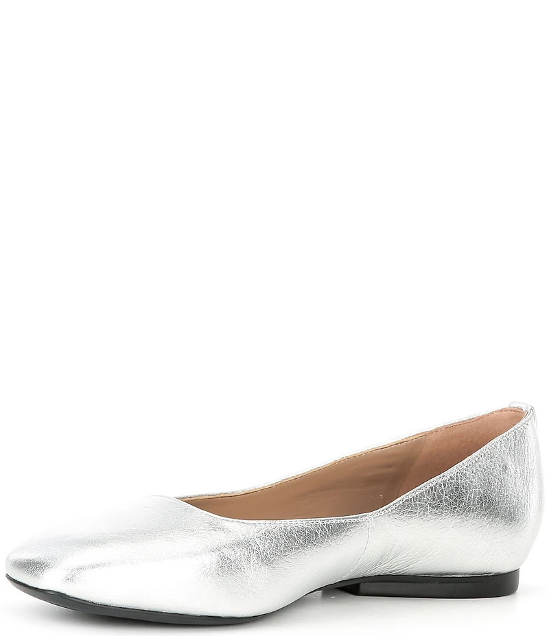Naturalizer Chelsea Leather Ballet Flats