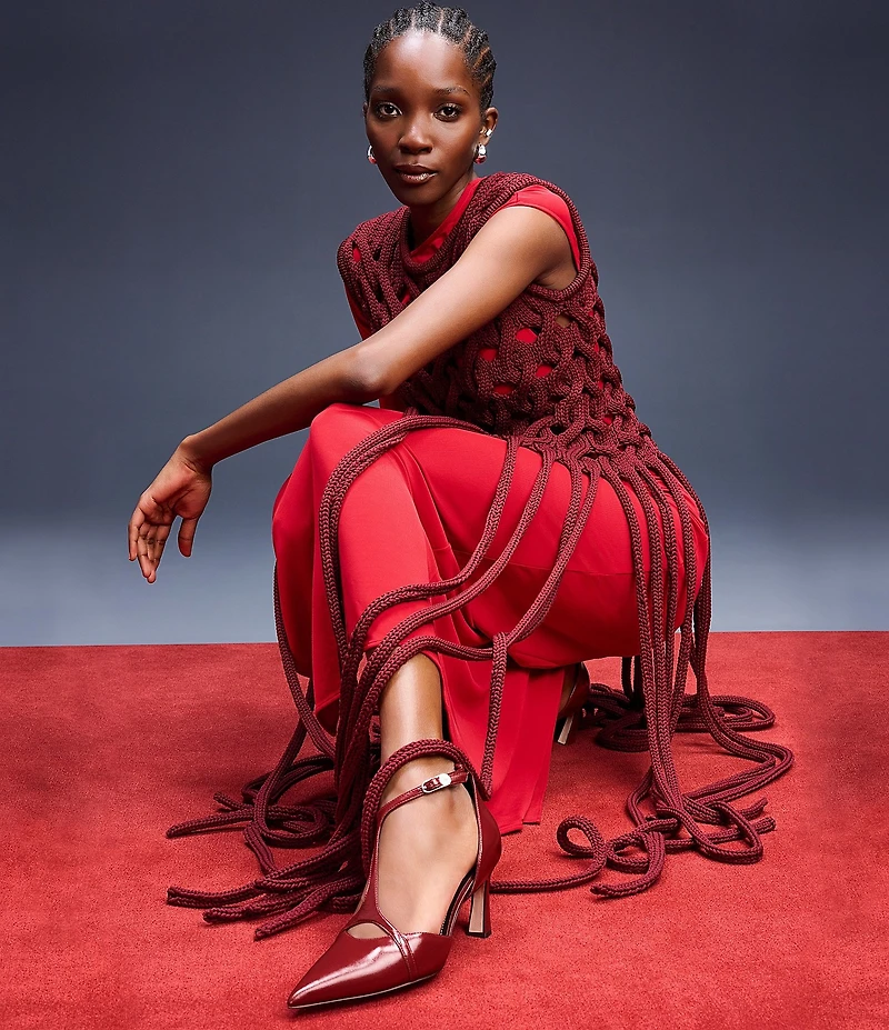 Naturalizer Ezlyn Leather Pointed Toe T-Strap Dress Pumps