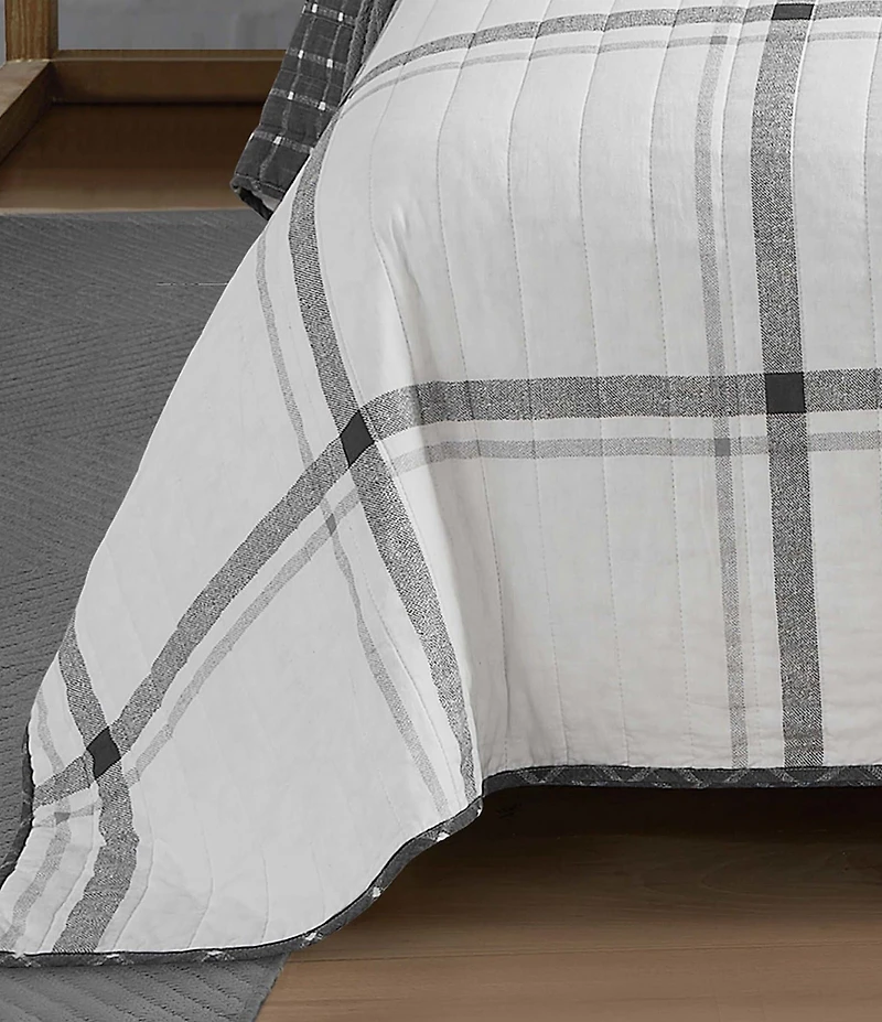 Nautica Fleetville Grey Quilt Set