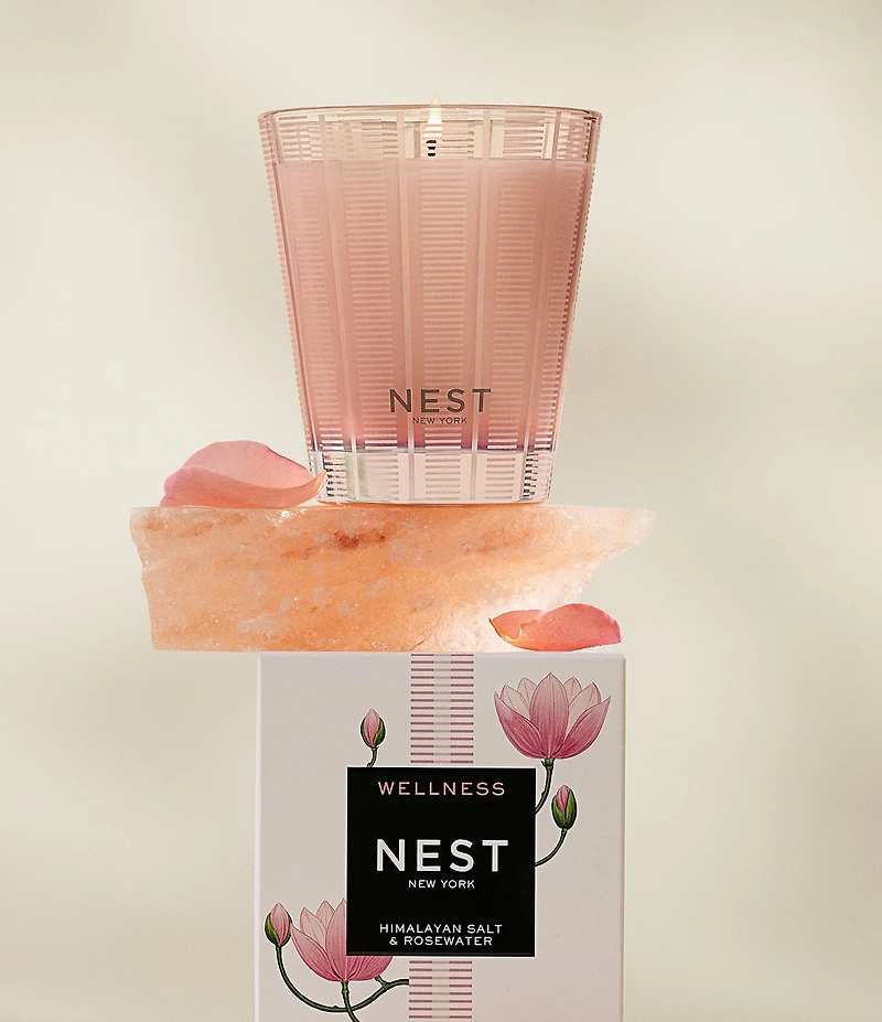 NEST New York Himalayan Salt & Rosewater Classic Candle