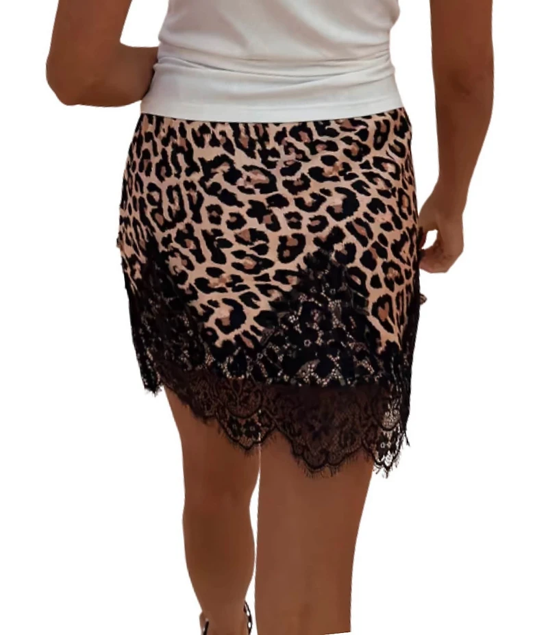 Never Fully Dressed Plus Size Maeva Leopard Printed Lace Hem Mini Skirt