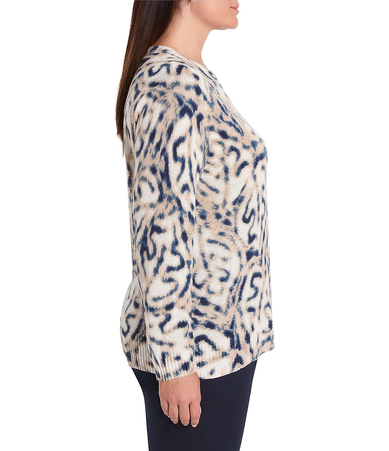 NIC + ZOE Plus Size Blurry Leaf Supersoft Knit Round Neck Long Sleeve Sweater