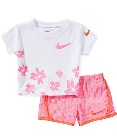 Nike Baby Girls Short Sleeve Bold Play T-Shirt & Tempo Shorts Set