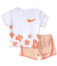 Nike Baby Girls Short Sleeve Bold Play T-Shirt & Tempo Shorts Set
