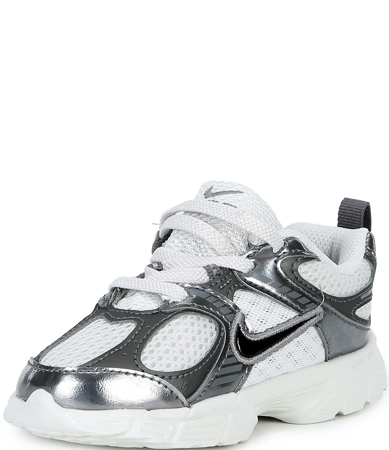 Nike Boys' V5 RNR Metallic Lifestyle Sneakers (Toddler)