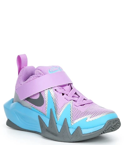 Nike Girl's S.T. Dynamite Basketball Sneakers (Youth)