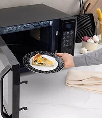 Noritake Rill Collection Platinum Banded Dinnerware Set, Service For 4