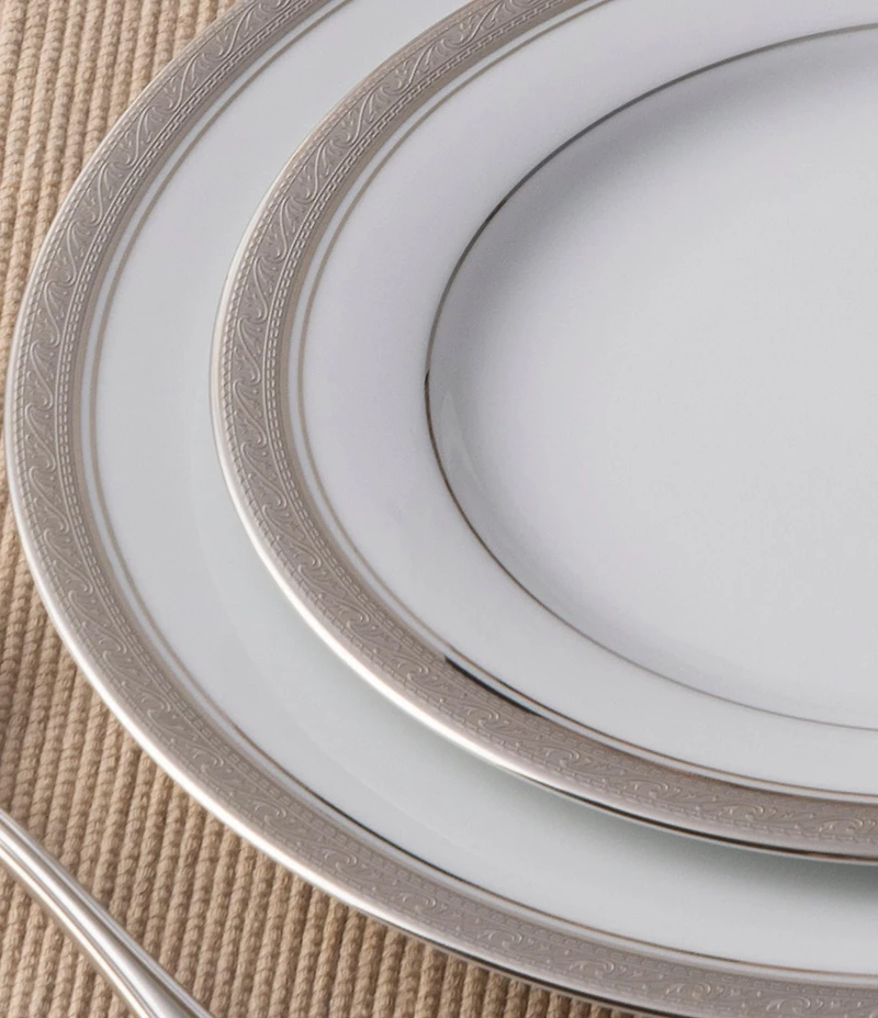 Noritake Crestwood Etched Platinum Porcelain 5-Piece Place Setting