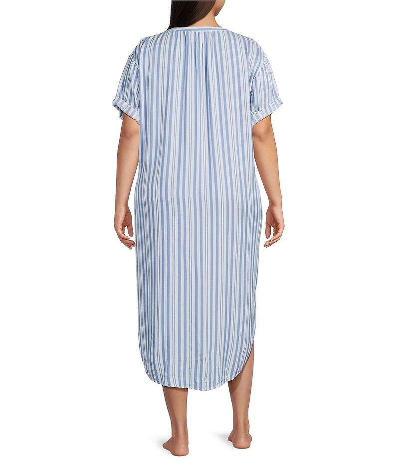 Nottibianche Plus Size Striped Split Round Neck Short Sleeve Woven Caftan