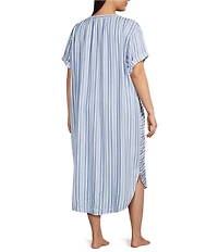 Nottibianche Plus Size Striped Split Round Neck Short Sleeve Woven Caftan