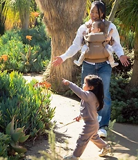 Nuna Cudl™ Luxe Baby Carrier
