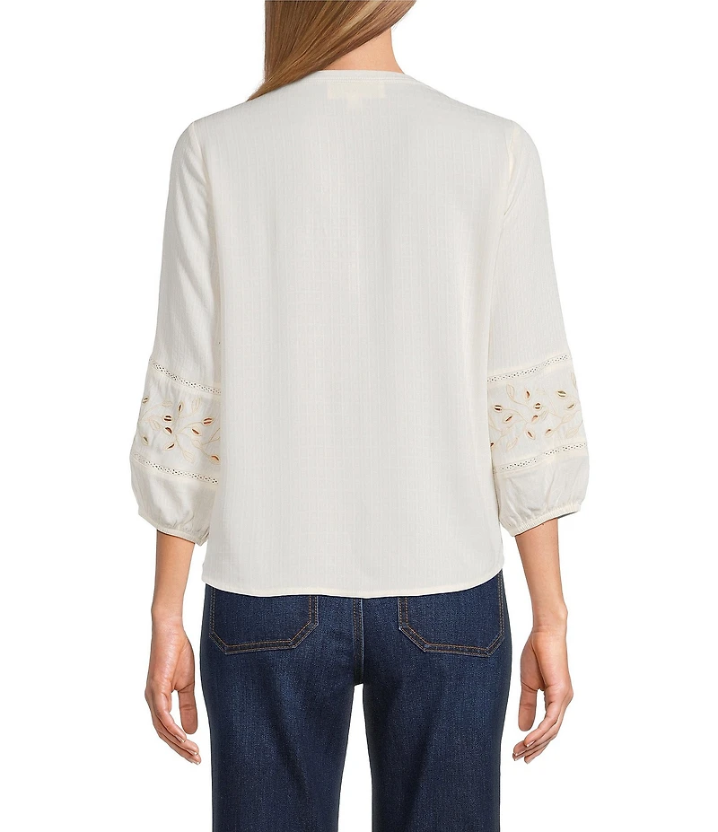 Nurture 3/4 Sleeve Embroidered Top