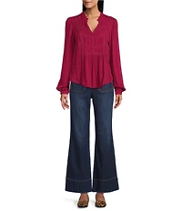 Nurture Bracelet Sleeve Y-Neck Top