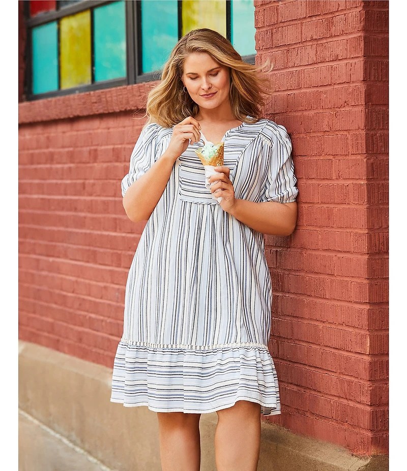 Nurture Plus Size Elbow Sleeve V-Neck Short Dress