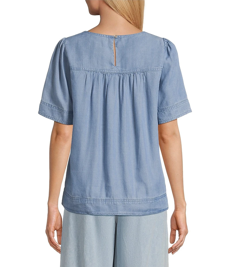 Nurture Short Sleeve Crew Neck Curved Yoke Top