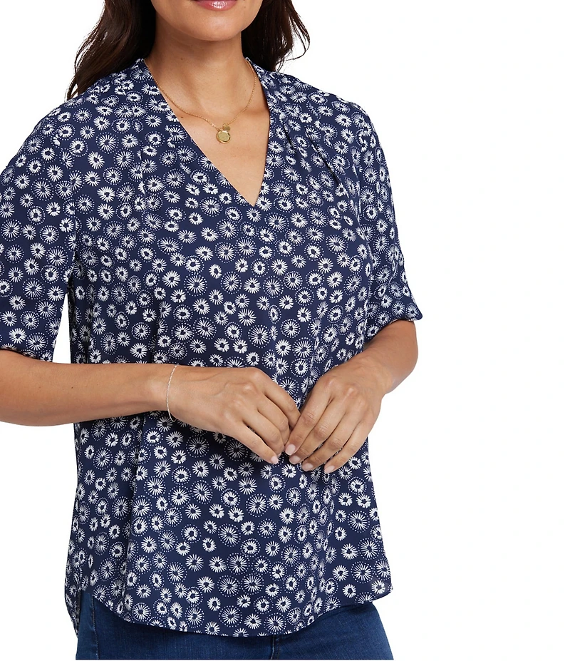 NYDJ Charming Printed V-Neck Short Sleeve Top