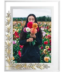 Olivia Riegel Laurel Frame