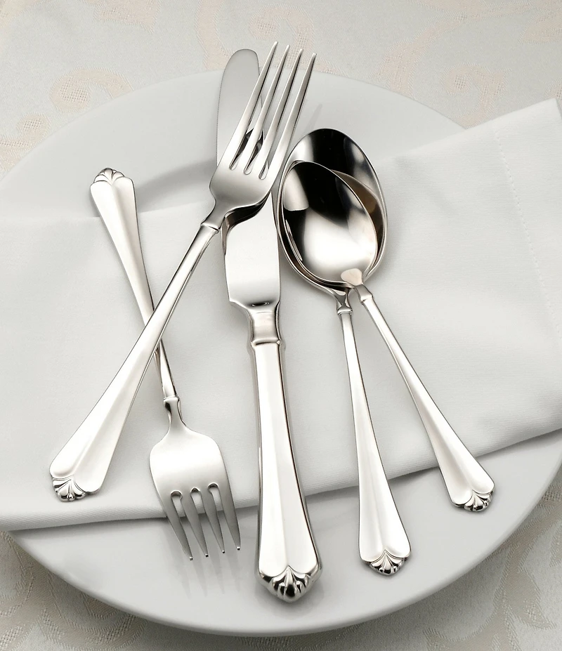 Oneida Juilliard Fleur-de-Lis 20-Piece Stainless Steel Flatware Set