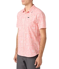 O'Neill TRVLR UPF Traverse Slub Standard-Fit Short Sleeve Printed Woven Shirt