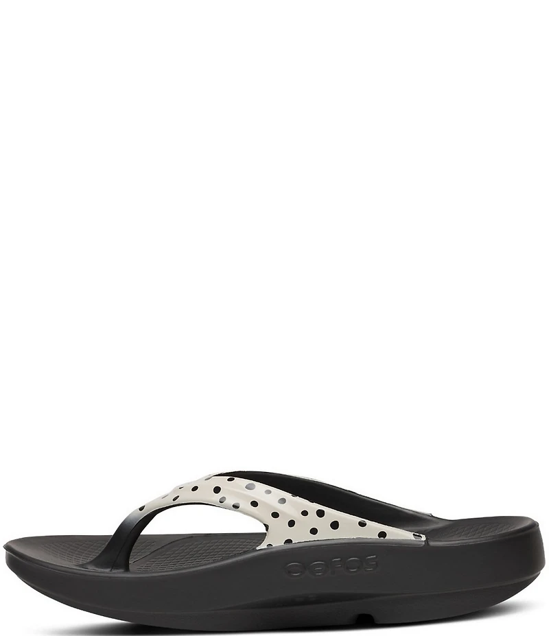 OOFOS OOlala Pebble Print Recovery Thong Sandals