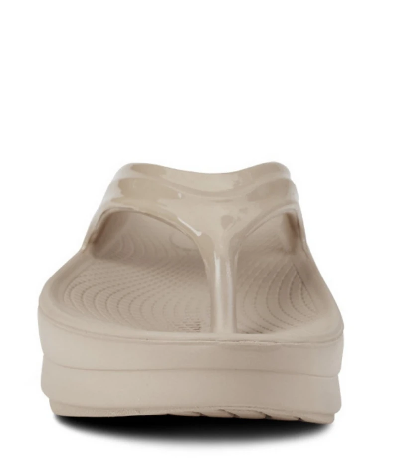 OOFOS OOmega Recovery Thong Platform Sandals