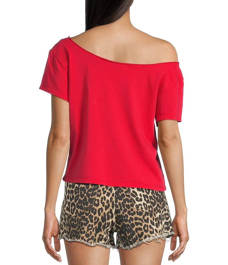 Originality Barcelona 16 Graphic Off-The-Shoulder Short Sleeve T-Shirt