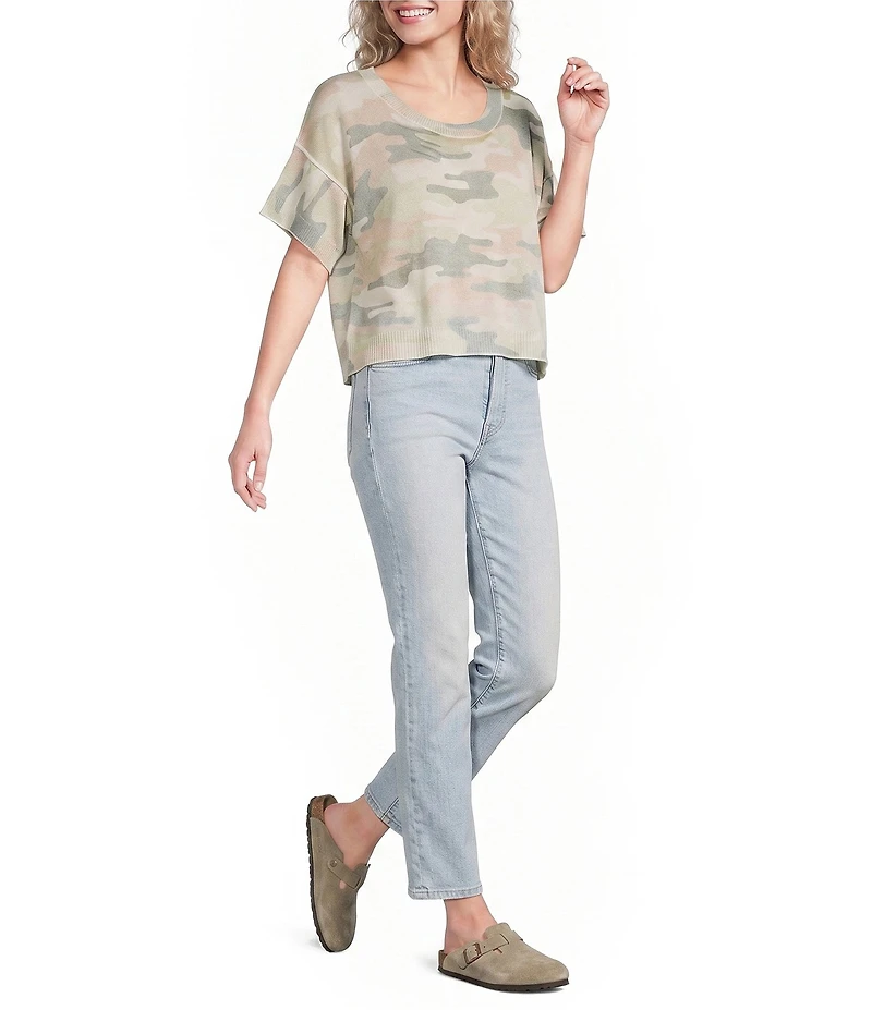 Originality Camo Printed Short Sleeve Sweater