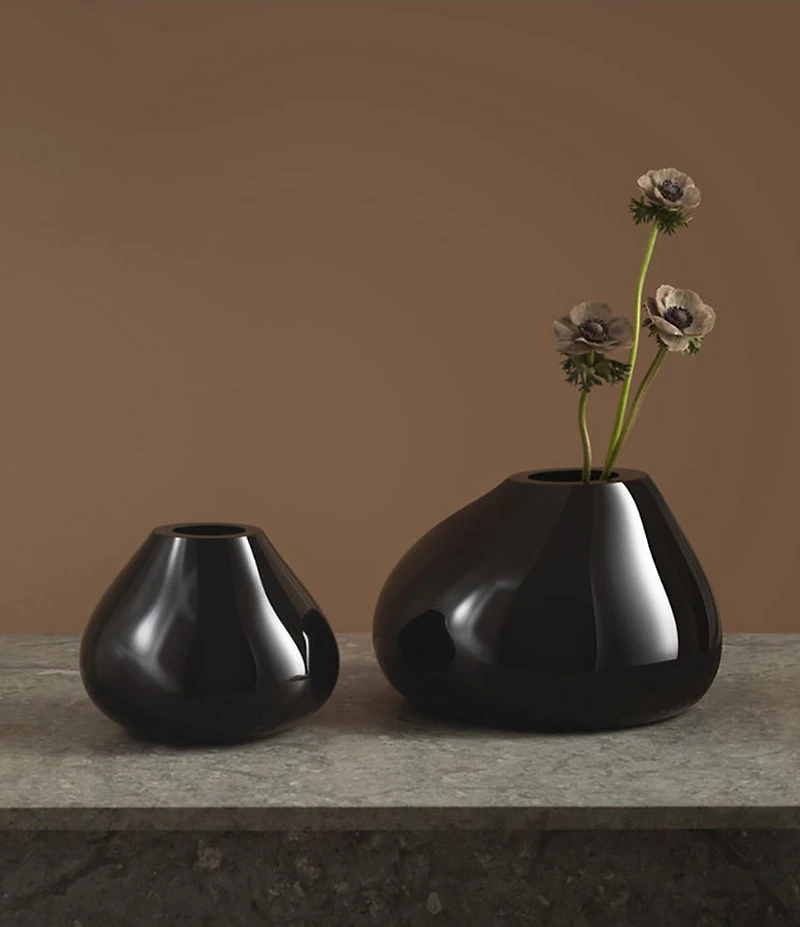 Orrefors Ebon Black Vase