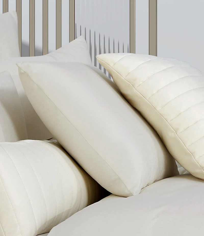 Oscar/Oliver Valencia 20#double; Square Decorative Pillow