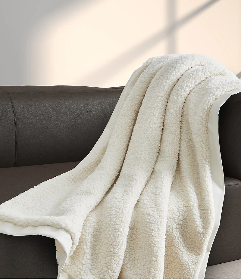 Oscar/Oliver Varick Boucle Throw Blanket