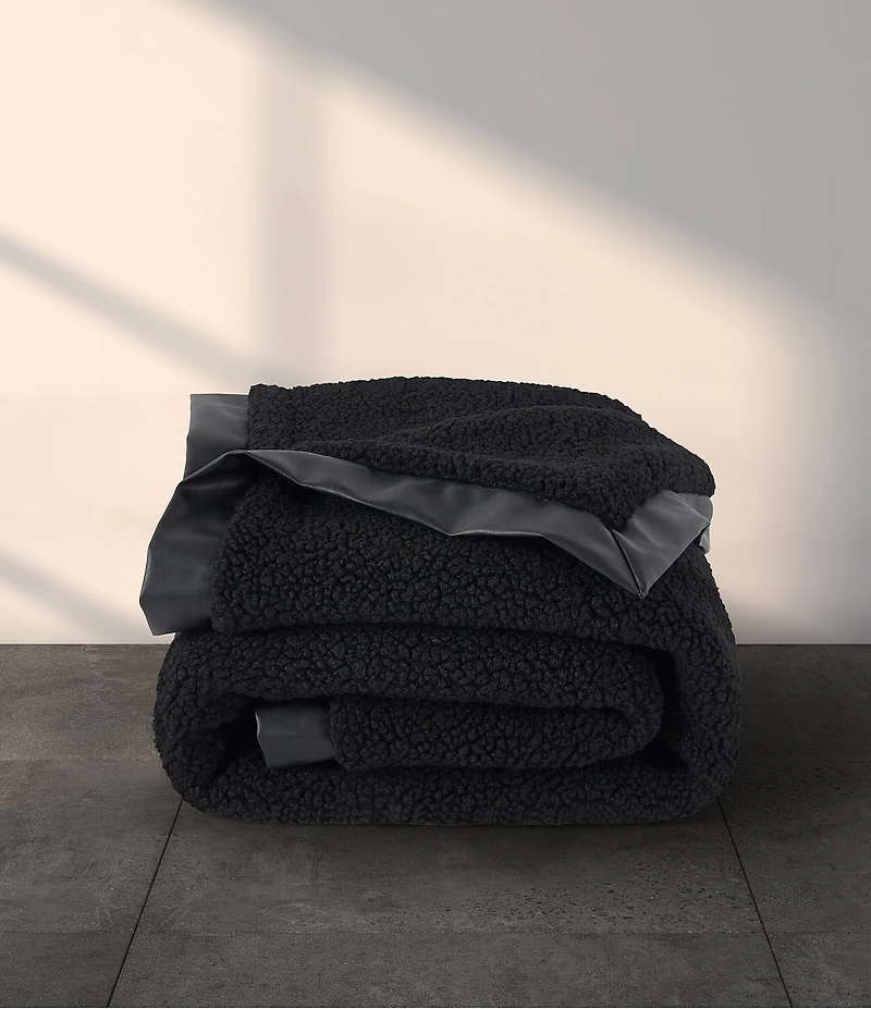 Oscar/Oliver Varick Boucle Throw Blanket