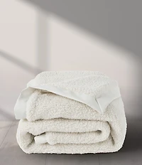 Oscar/Oliver Varick Boucle Plush Throw Blanket