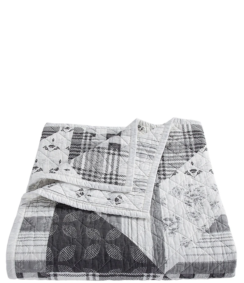 HiEnd Accents x Paseo Road Patchwork Prairie Reversible Quilt Mini Set
