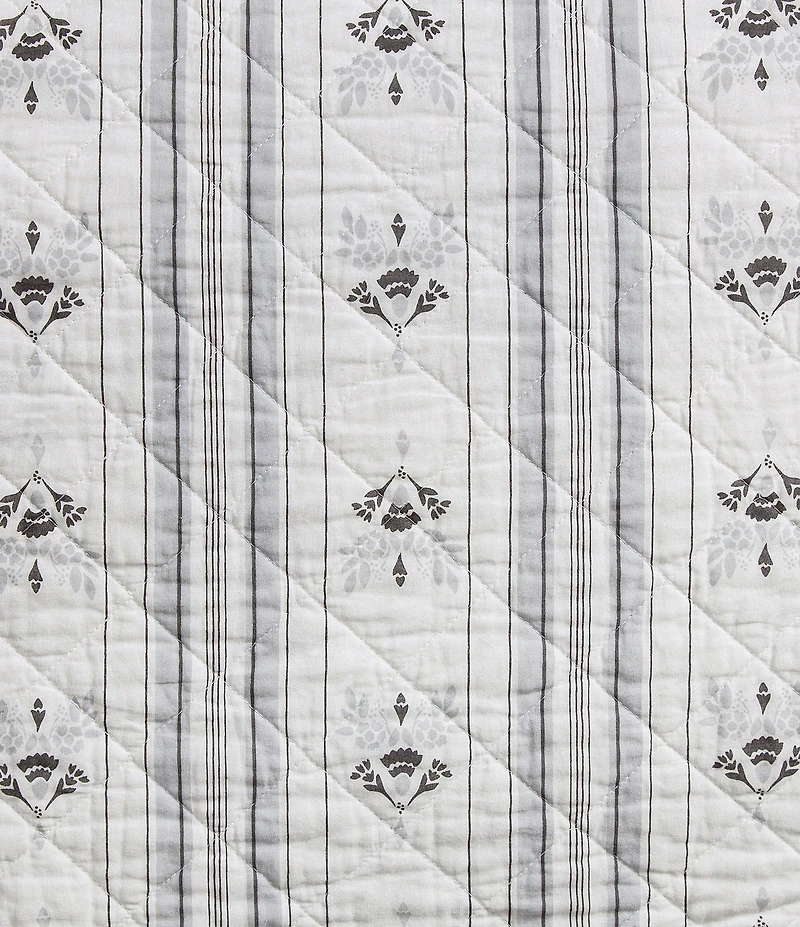 HiEnd Accents x Paseo Road Patchwork Prairie Reversible Quilt Mini Set