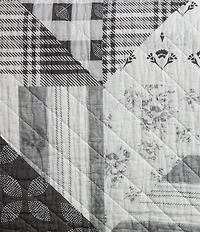 HiEnd Accents x Paseo Road Patchwork Prairie Reversible Quilt Mini Set