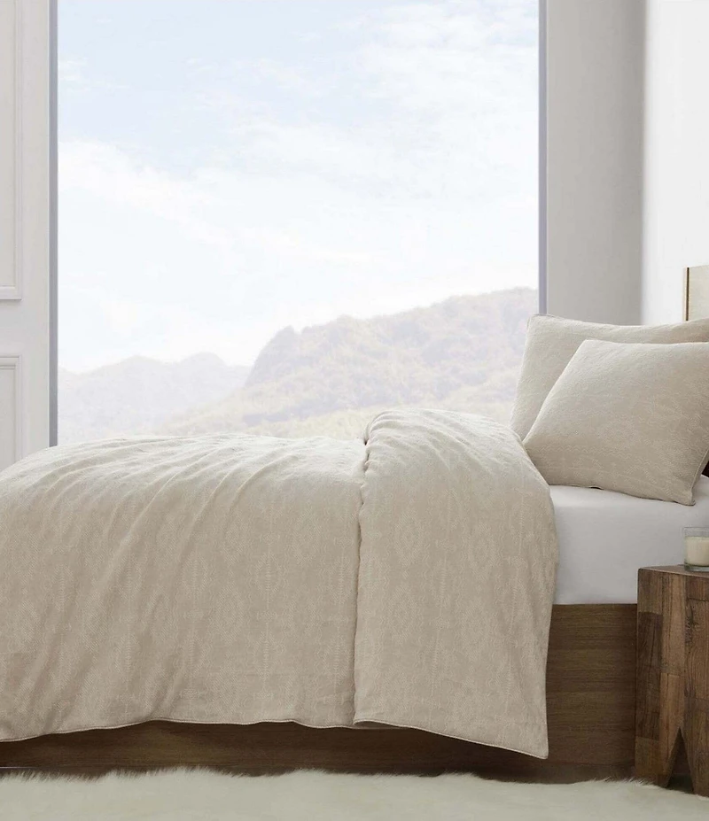 HiEnd Accents x Paseo Road Tempe Matelasse Collection Comforter Mini Set
