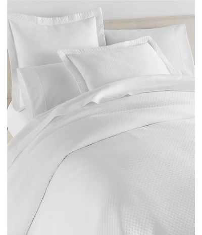 Peacock Alley Oxford Diamond Patterned Matelasse Coverlet