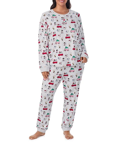 Peanuts Plus Size Snoopy & Friends Print Long Sleeve Henley & Jogger Cozy Jersey Holiday Pajama Set