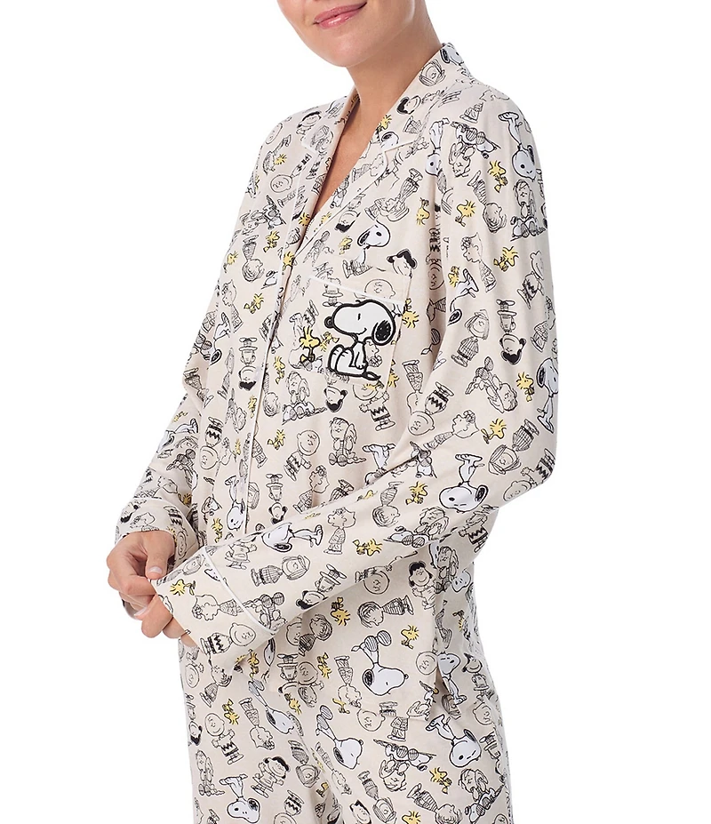 Peanuts Snoopy & Friends Print Long Sleeve Notch Collar Knit Pajama Set