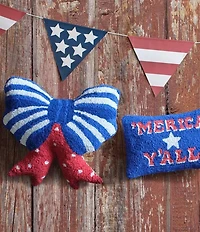 Peking Handicraft Americana Shaped Patriotic Bow Wool Hook Pillow