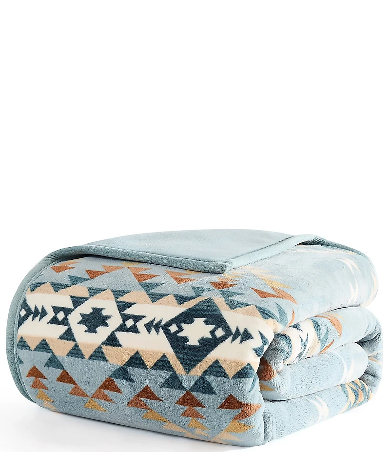 Pendleton Bridge Creek Reversible Plush Throw