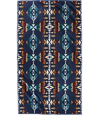 Pendleton Diamond Peak Jacquard Southwestern Geometric Pattern Reversible Spa Body Towel