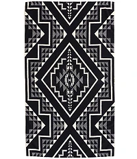 Pendleton Oversized Jacquard Spa Towel